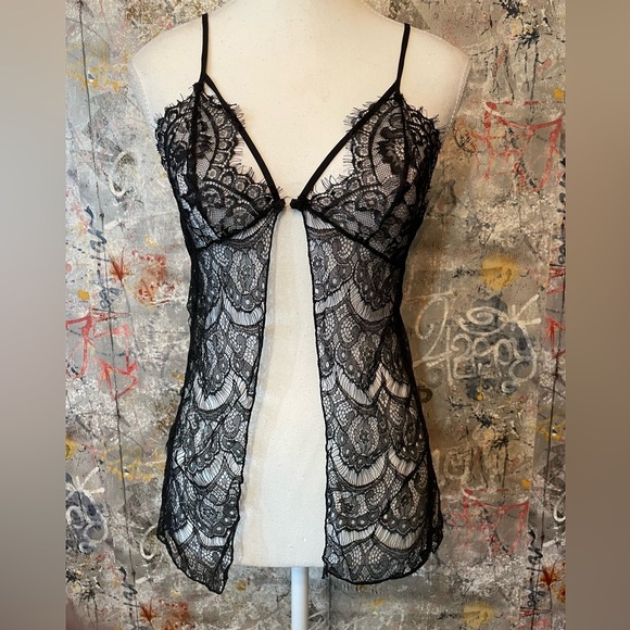 SHEIN Other - CUTE Black Lace Slit Front Chemise Shein Size L